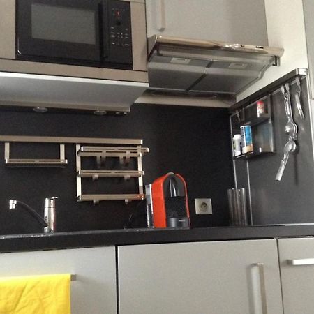 Studio Climatise Independant Plein Coeur De Лион Екстериор снимка